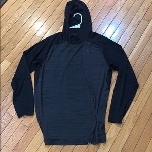 Men’s Nike Dri-fit (dry fit) pullover